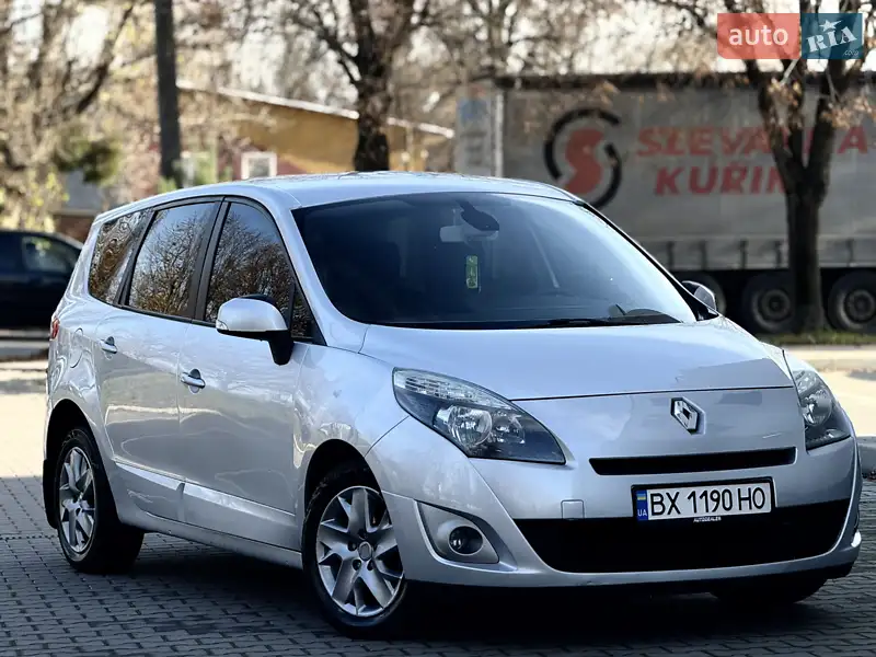 2011 renault megane scenic