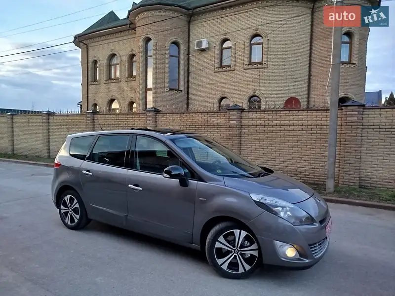 2011 renault megane scenic