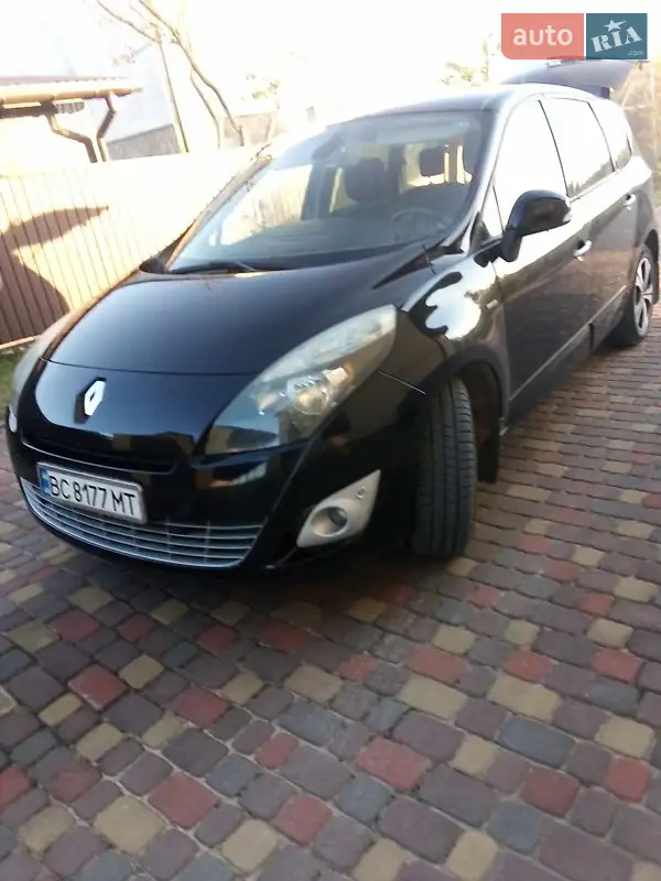 2011 renault megane-scenic