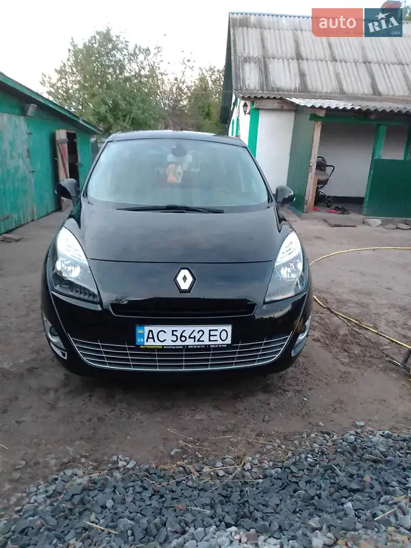 2011 renault scenic
