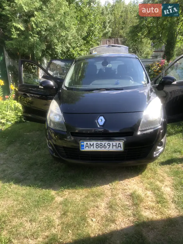 2011 renault grand scenic