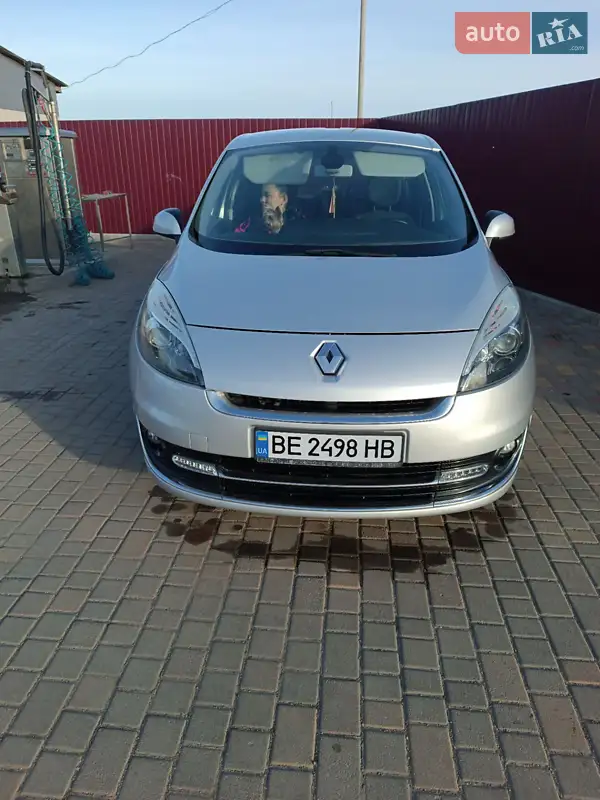 2012 renault scenic