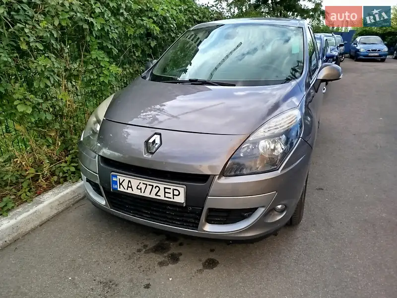 2010 renault megane scenic
