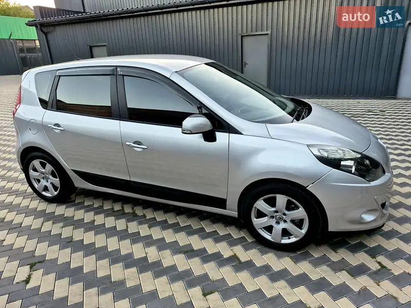 2010 renault megane scenic