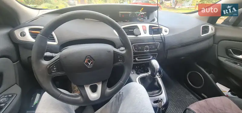 2010 renault megane scenic