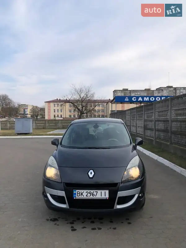 2010 renault scenic