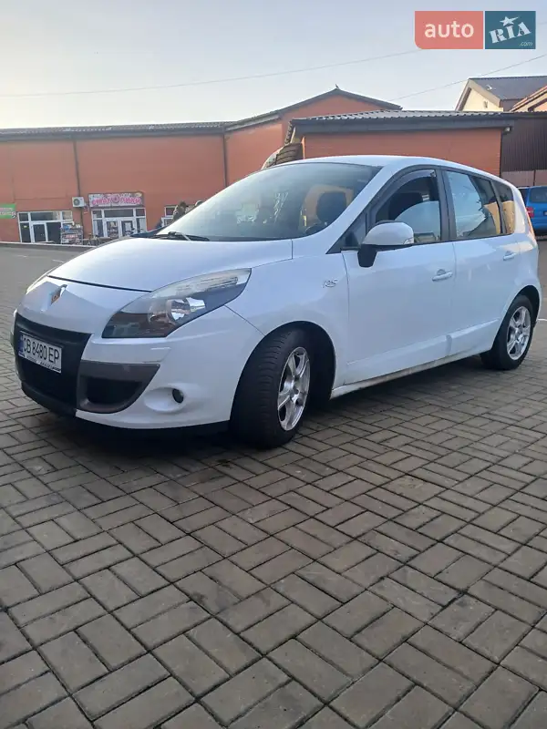 2011 renault scenic