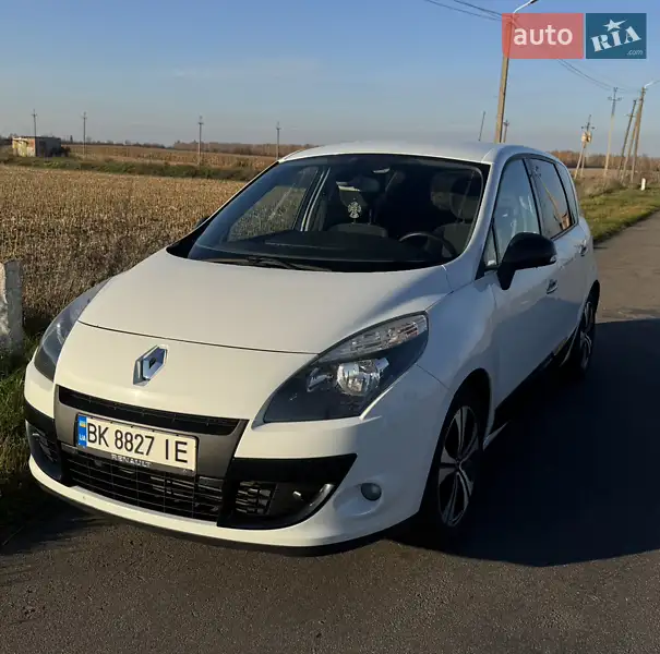 2011 renault megane scenic