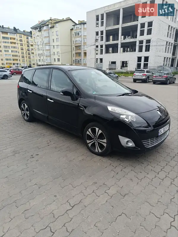 2011 renault megane scenic