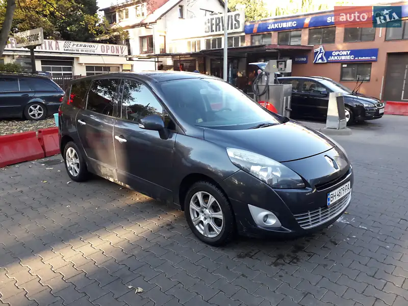 2011 renault megane scenic