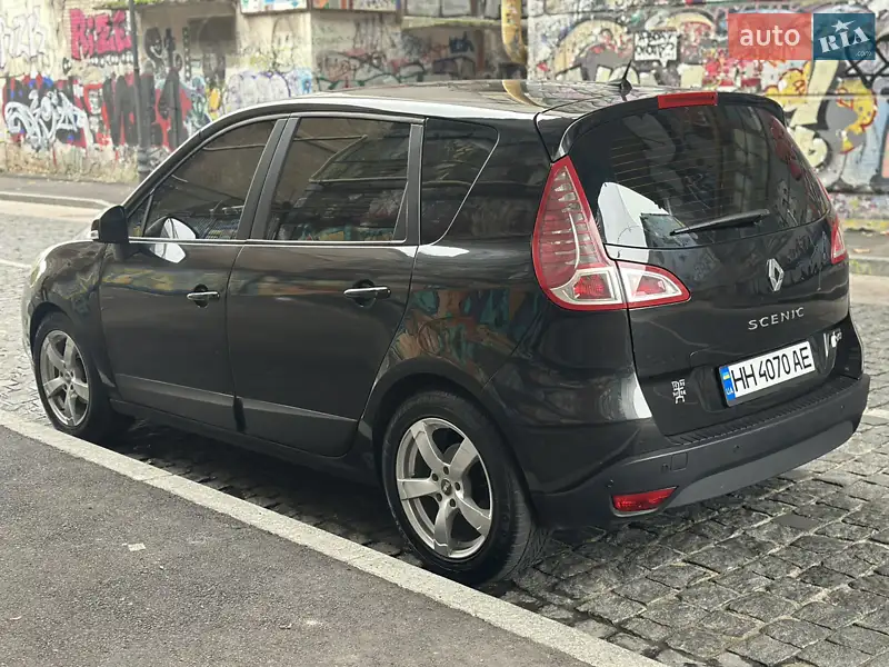 2010 renault megane scenic