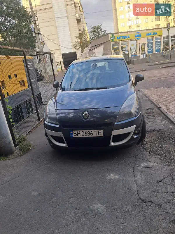 2010 renault megane scenic