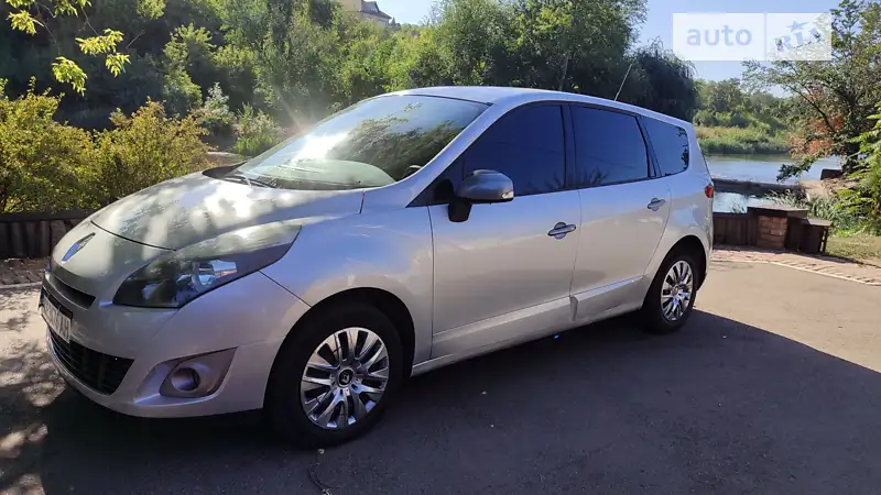 2010 renault megane scenic