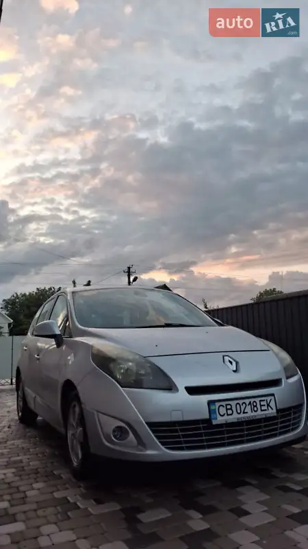 2009 renault megane scenic