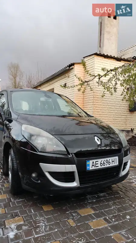 2010 renault megane scenic