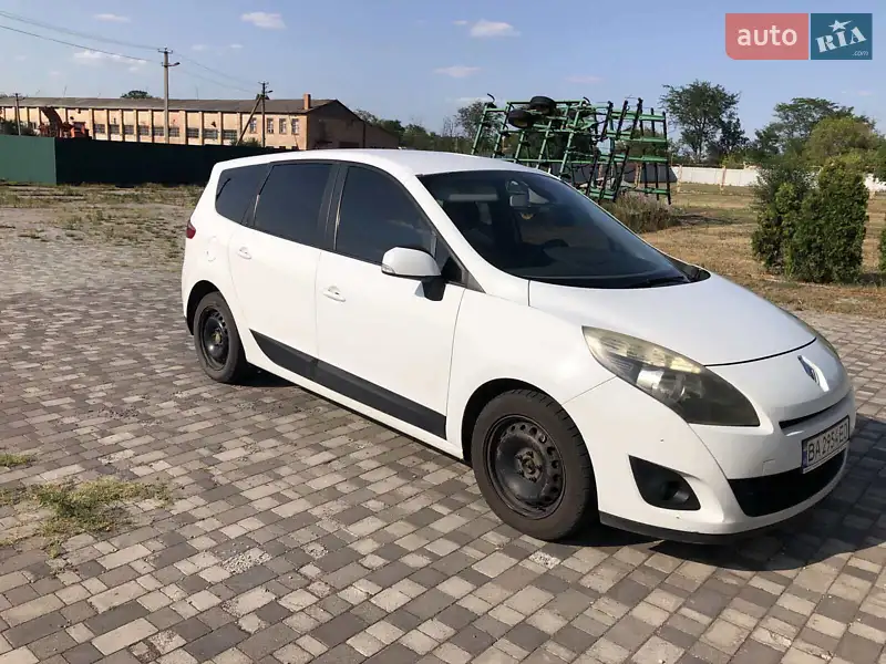2010 renault megane scenic