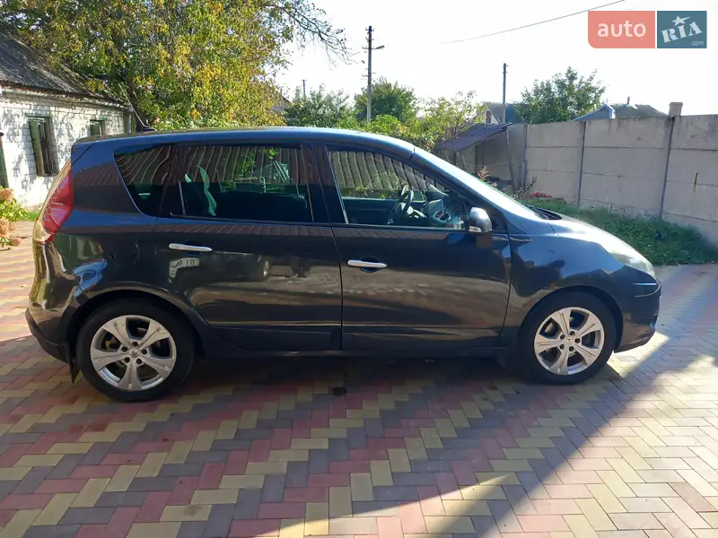 2009 renault megane scenic