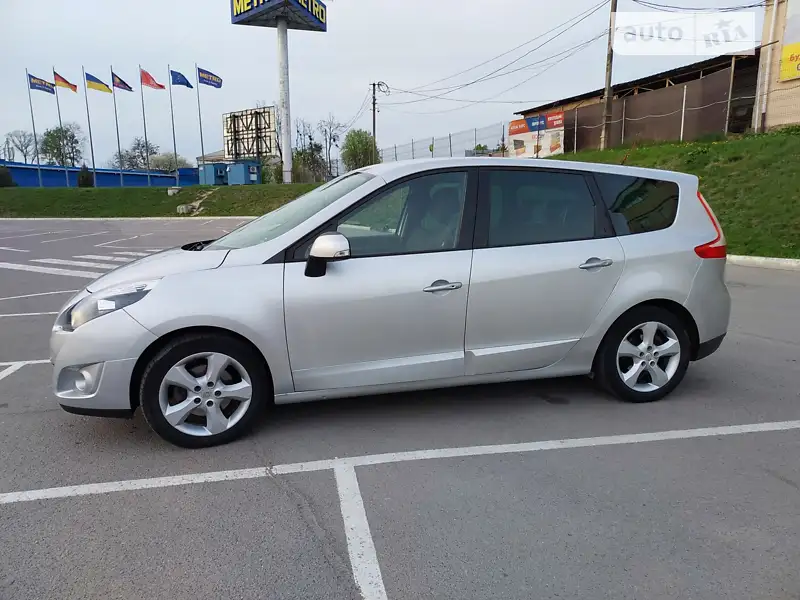 2009 renault megane scenic