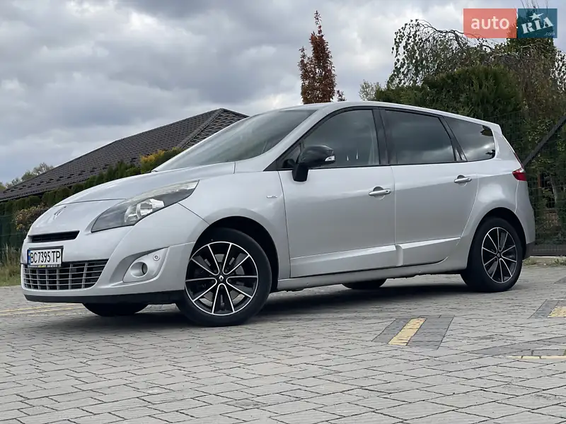 2011 renault megane scenic