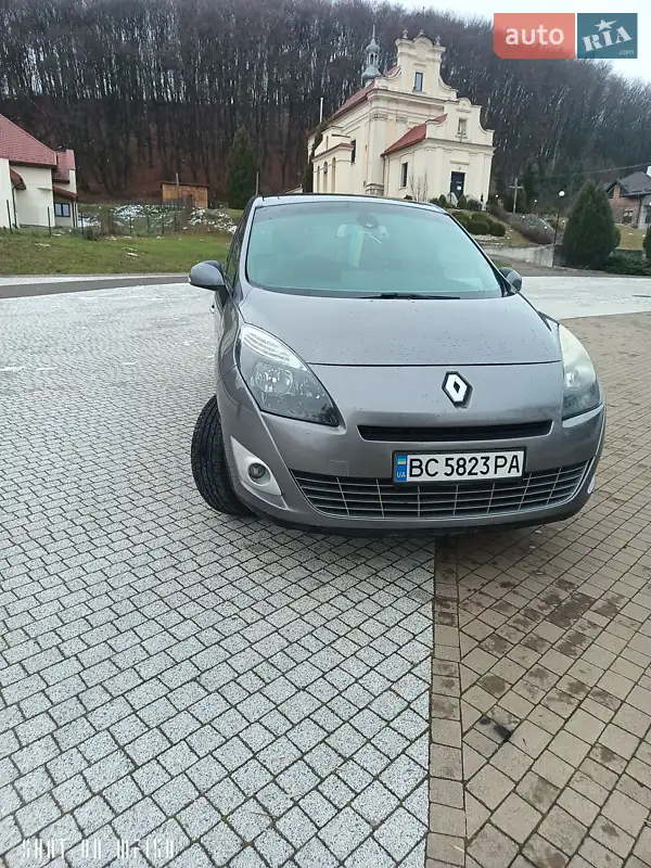 2010 renault megane scenic
