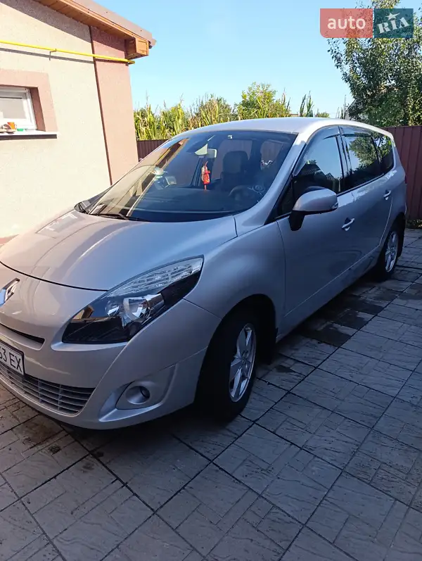 2009 renault megane scenic