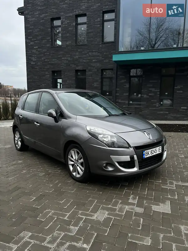 2010 renault scenic