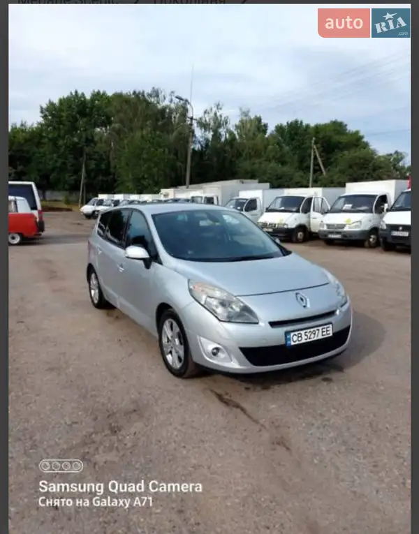 2011 renault megane scenic