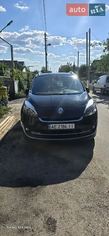 2012 renault megane scenic