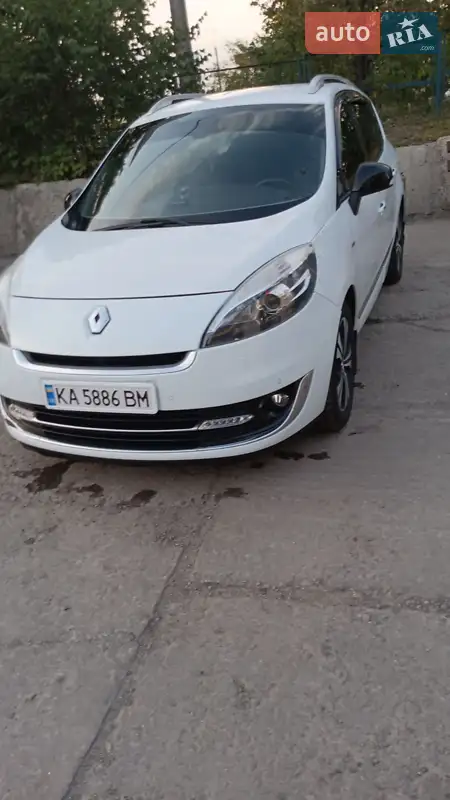 2013 renault megane-scenic