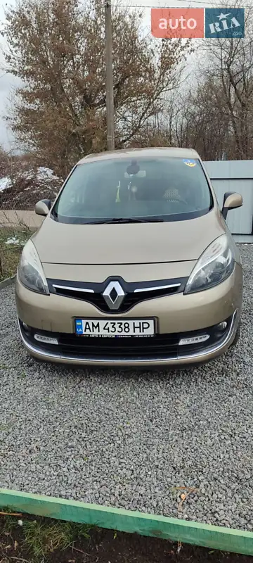 2013 renault grand scenic