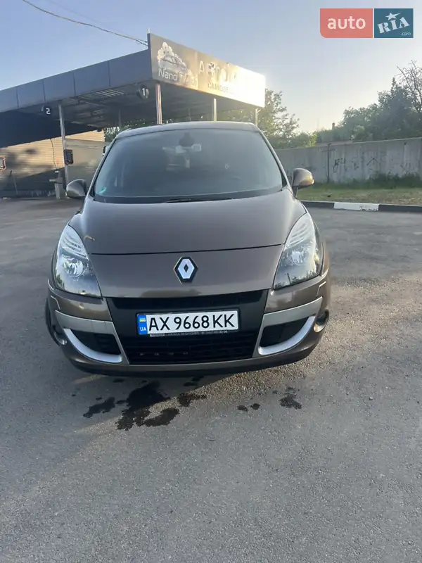 2011 renault scenic