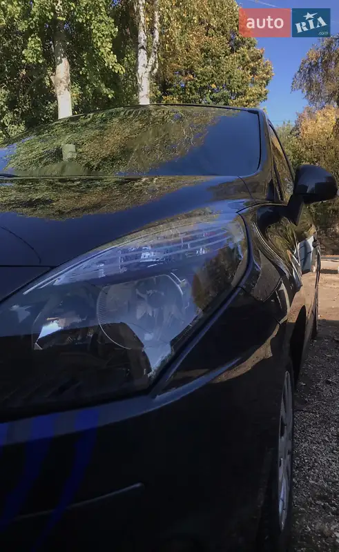 2011 renault megane scenic