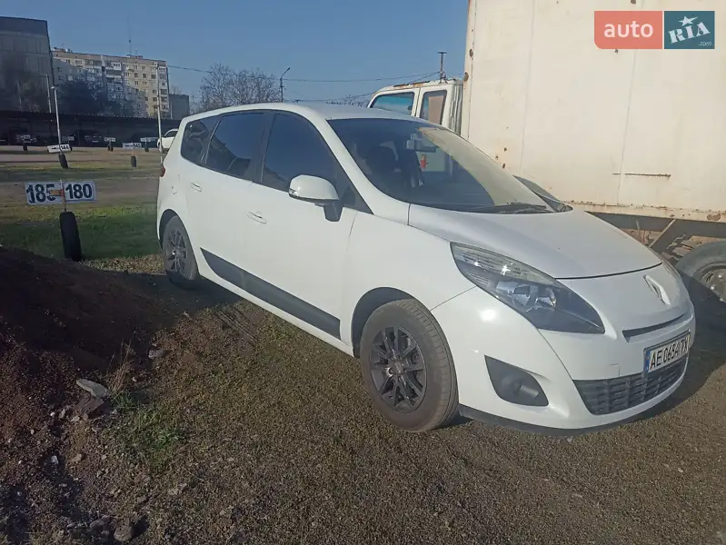 2010 renault megane scenic