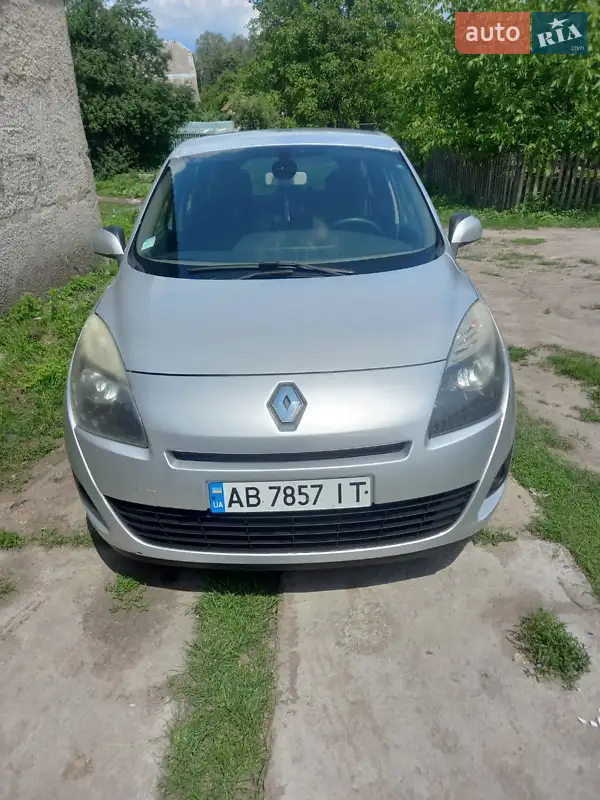 2011 renault megane scenic