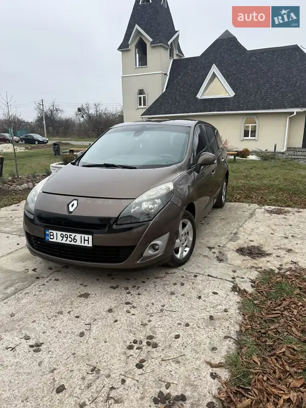 2011 renault megane scenic