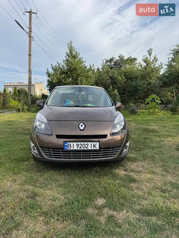 2011 renault megane-scenic