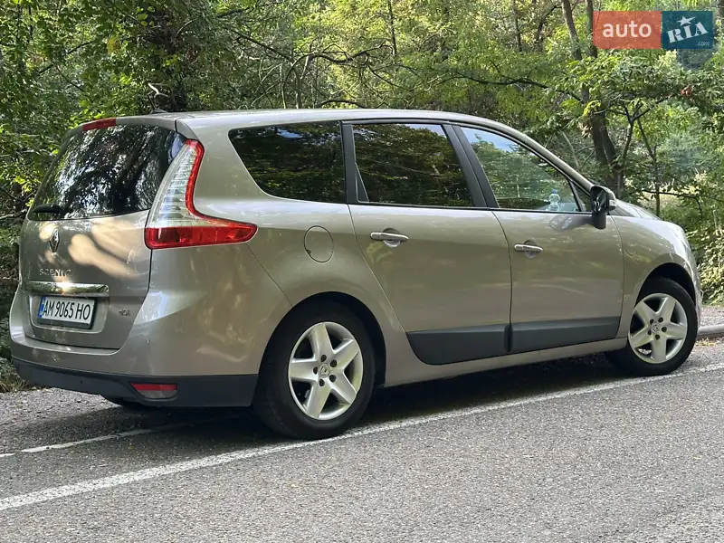 2012 renault megane scenic