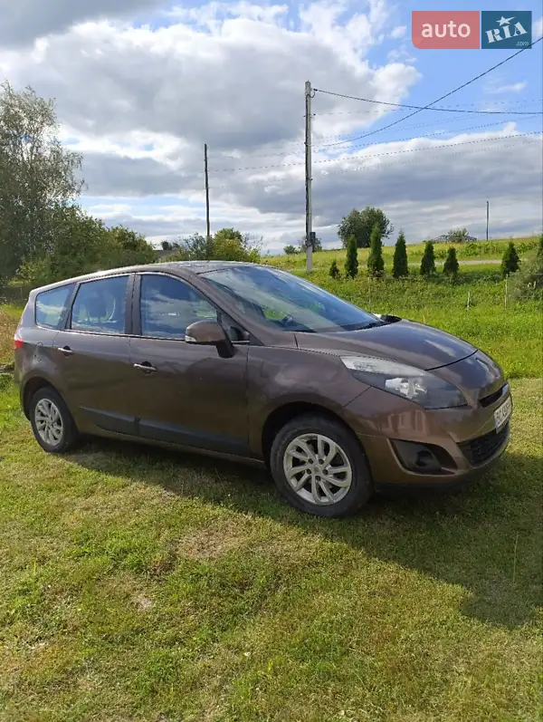 2010 renault megane scenic