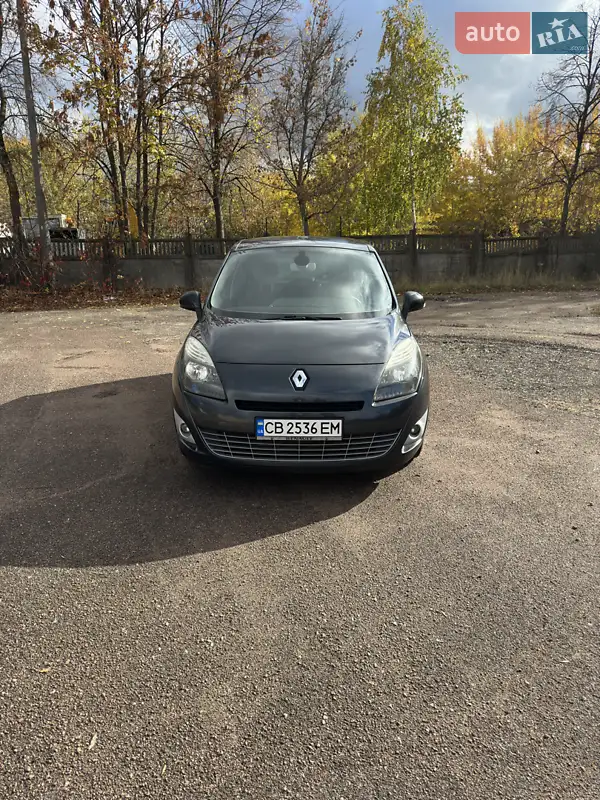 2011 renault megane scenic
