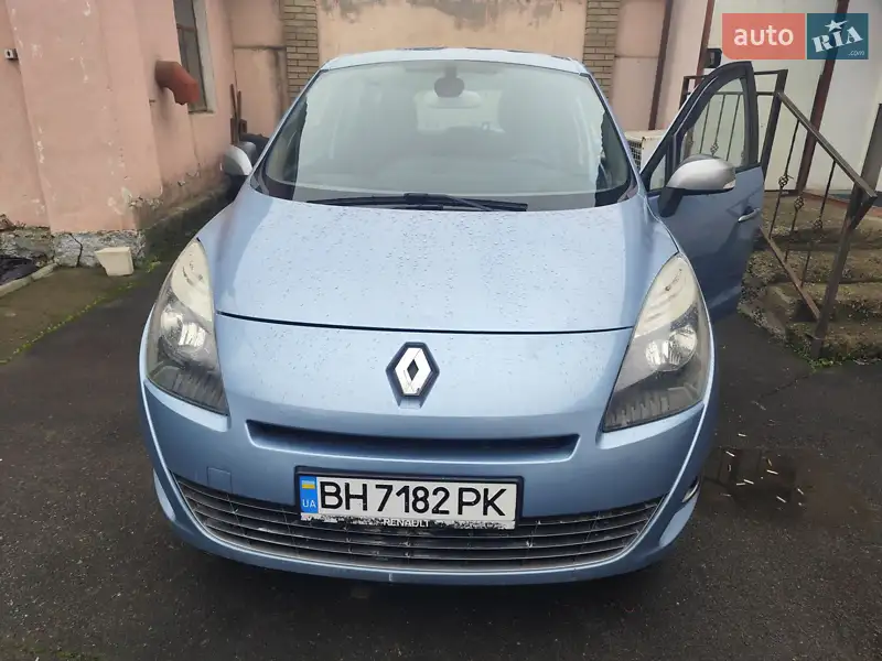 2011 renault megane scenic