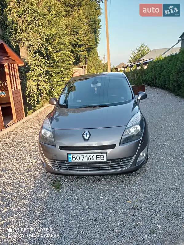 2011 renault megane scenic