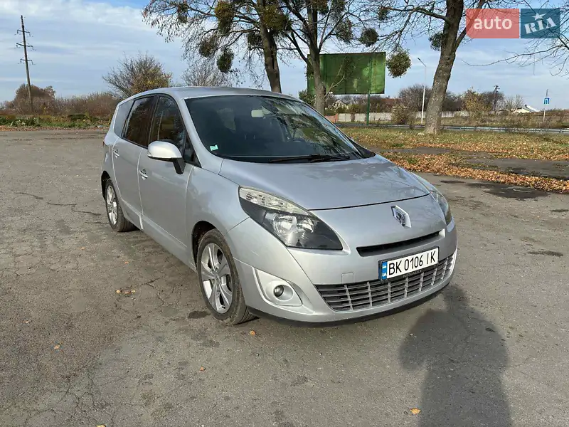 2011 renault megane scenic