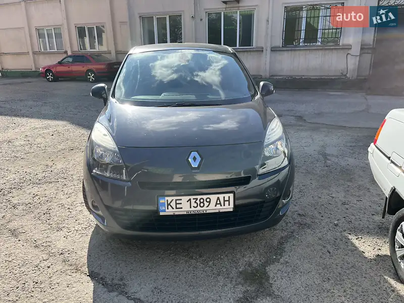 2011 renault megane scenic