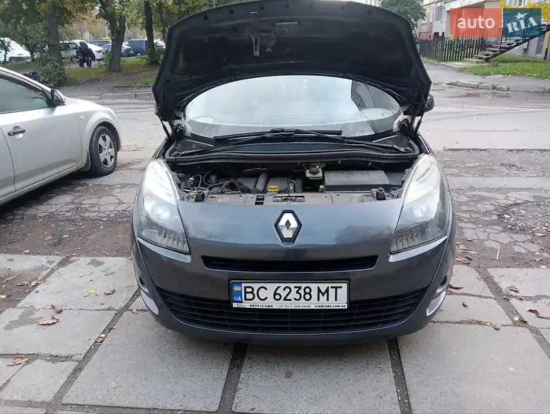 2011 renault grand-scenic