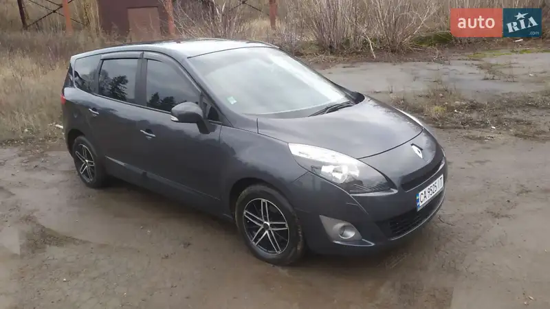 2011 renault grand scenic