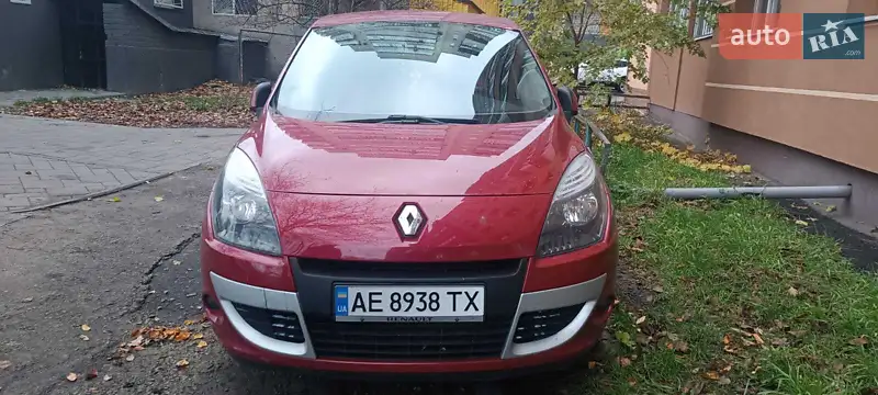 2011 renault megane scenic