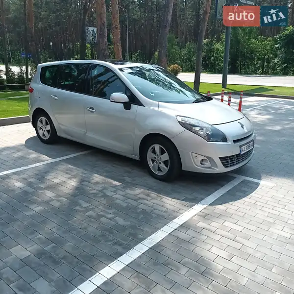 2010 renault megane scenic