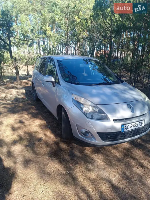 2011 renault scenic