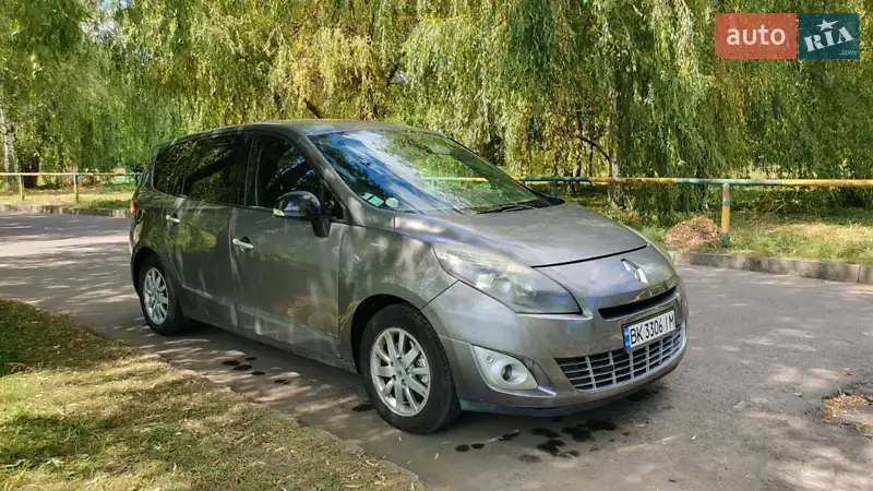 2011 renault scenic
