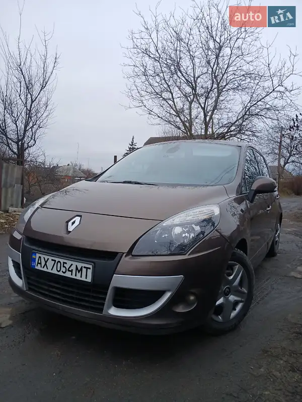 2010 renault megane scenic